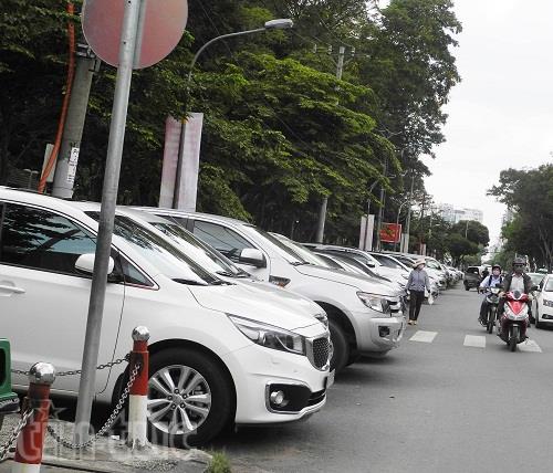 Giá trông giữ xe tăng nhẹ tại TP Hồ Chí Minh ảnh 1